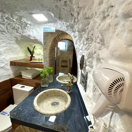 Cueva De David