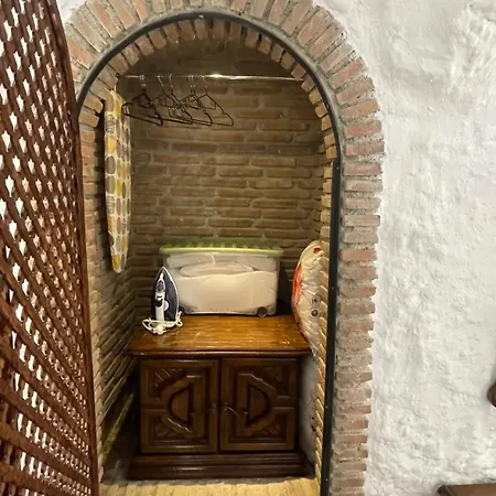 Cueva De David Villa