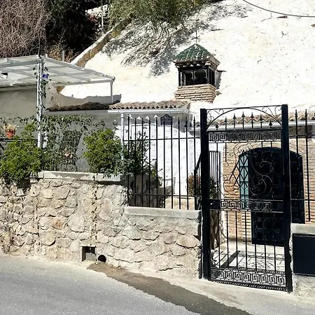 Cueva De David Grenade