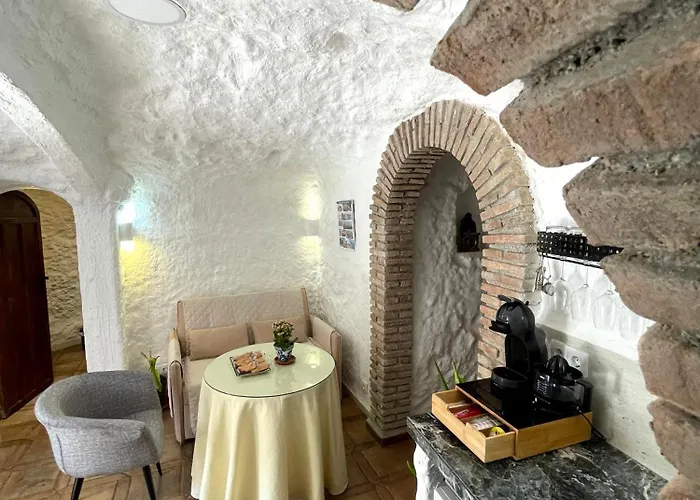 Cueva De David Grenade