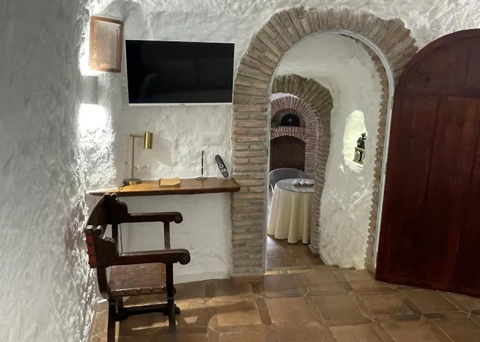 Cueva De David Grenade