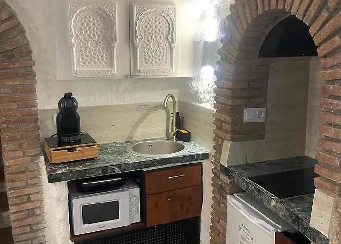 Cueva De David Grenade