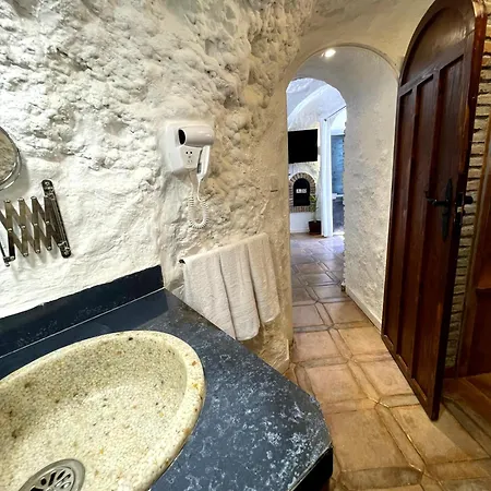 Cueva De David